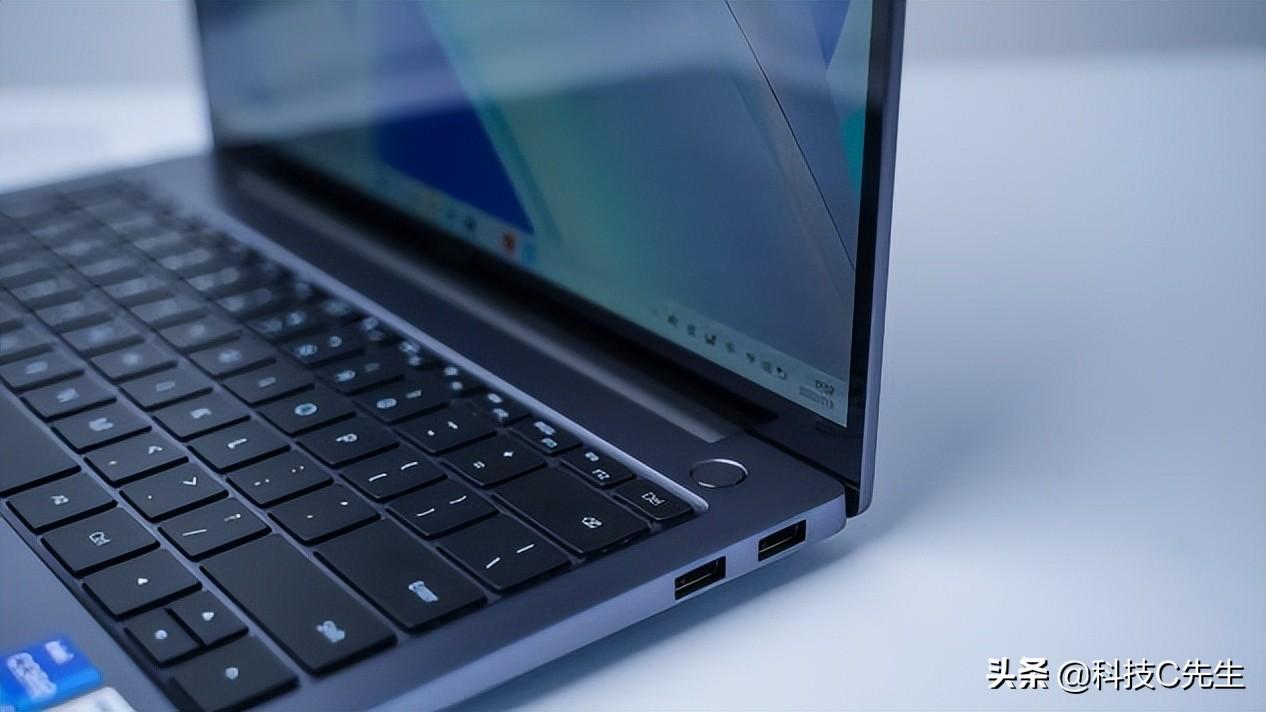 华为MateBook 14 2022款怎么样（14寸精品必选）